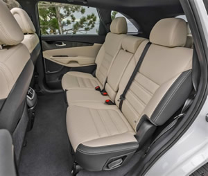 Kia Sorento - 2nd row seats